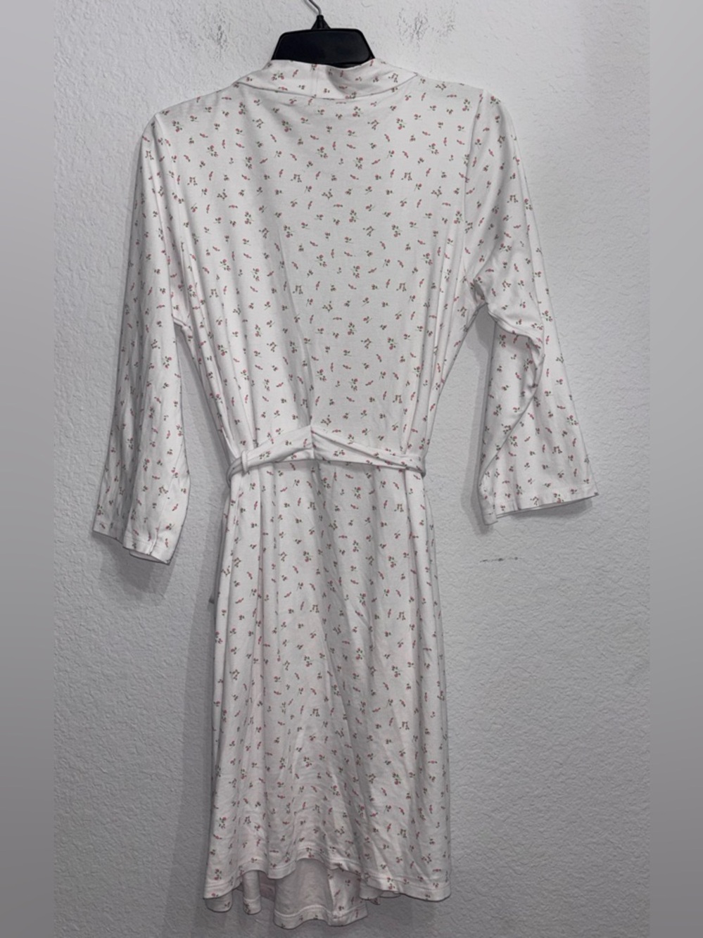 Kissy Kissy Garden Roses Women's Robe - Picture 4 of 6